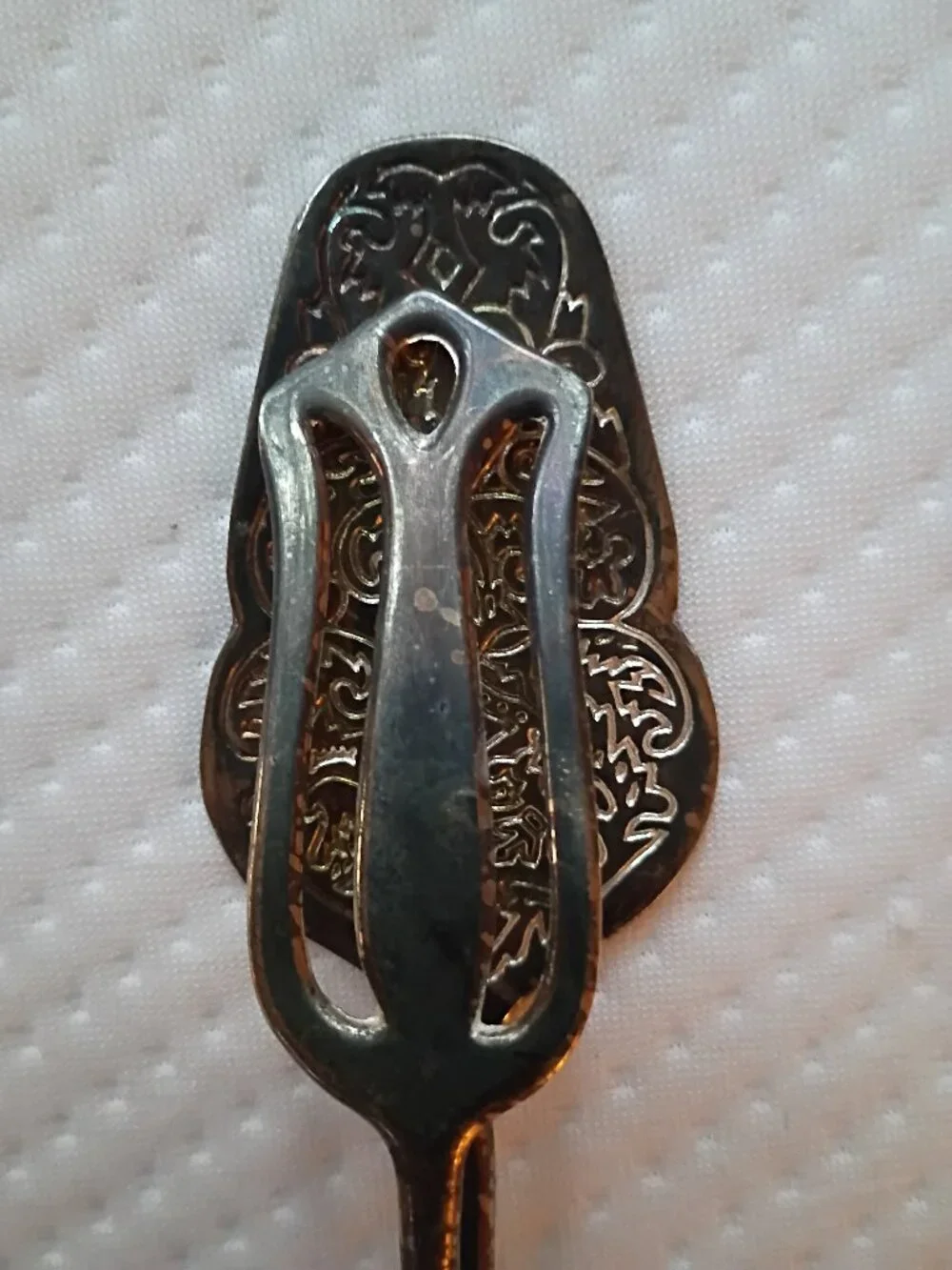 Vintage Embossed Floral Scissor Salad & Dessert Server Tongs Silver Plated